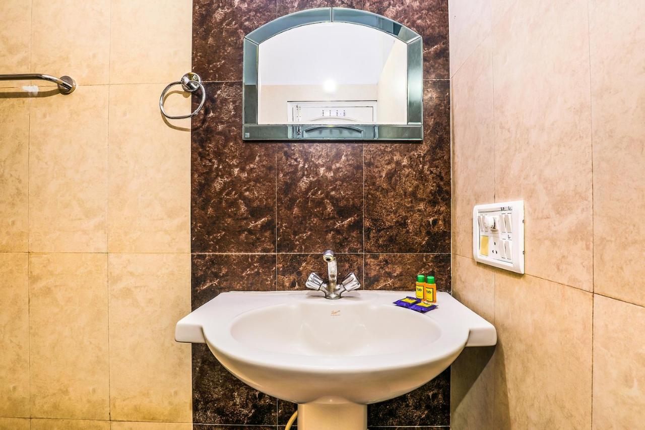 Hotel Fabexpress Hemkunt Mansion Noida Exteriér fotografie