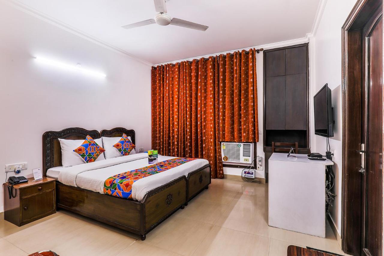 Hotel Fabexpress Hemkunt Mansion Noida Exteriér fotografie