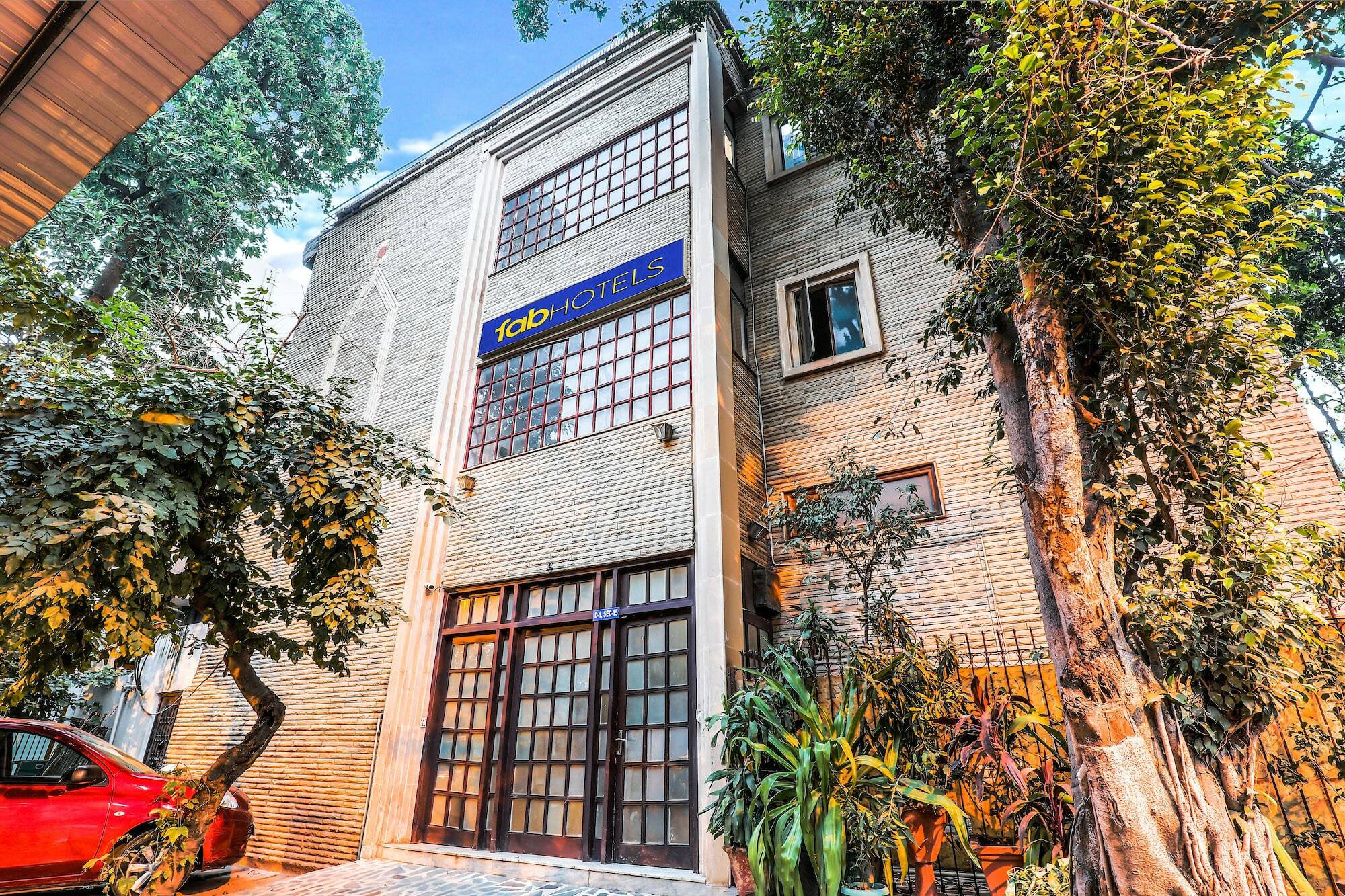 Hotel Fabexpress Hemkunt Mansion Noida Exteriér fotografie